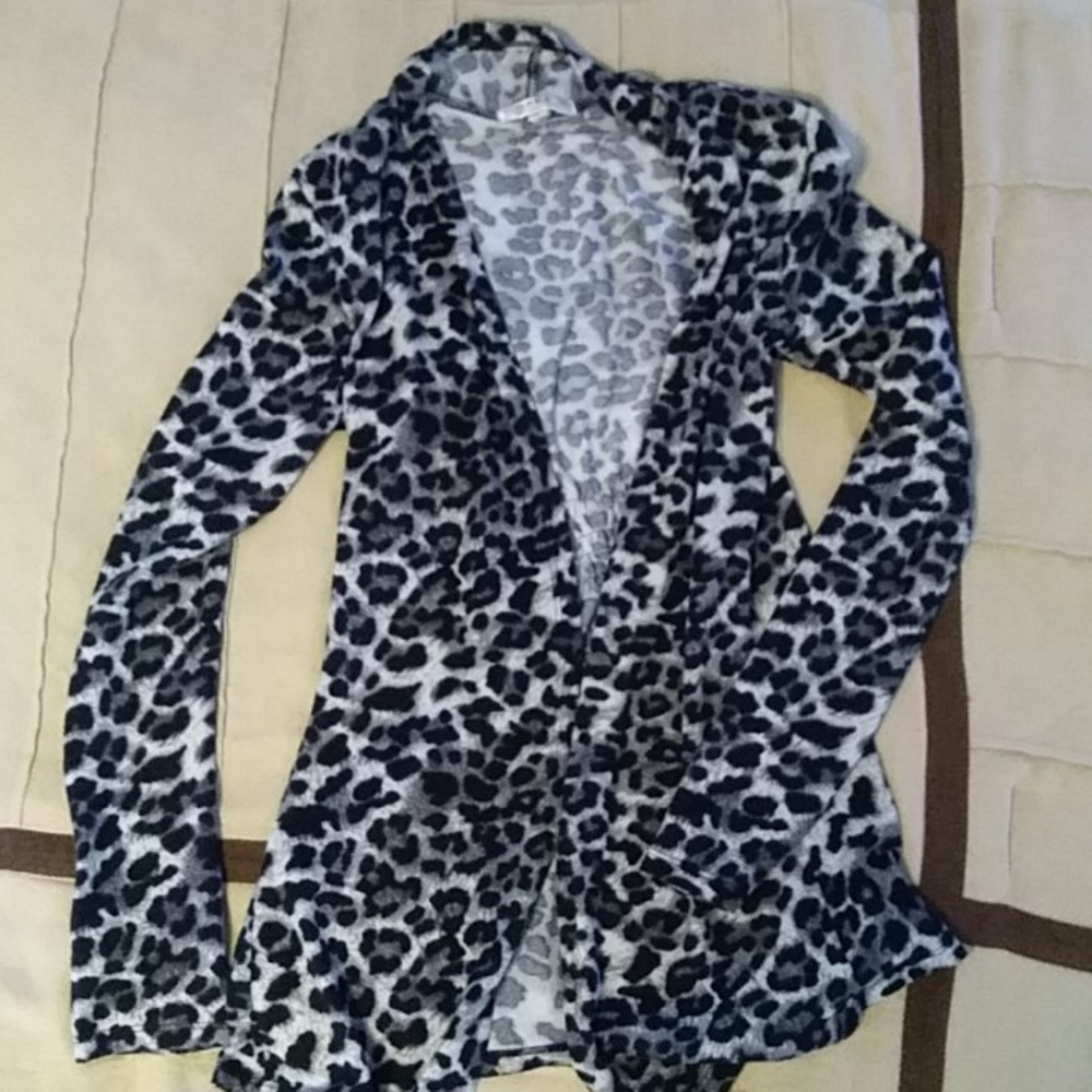 Ladies Animal Print Cardigan